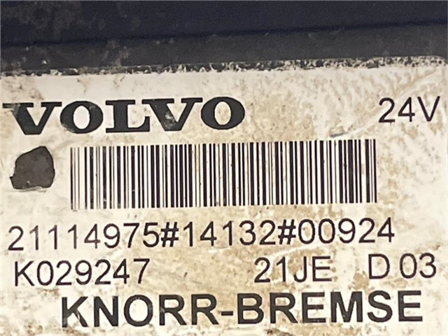 Volvo VALVE 21114975
