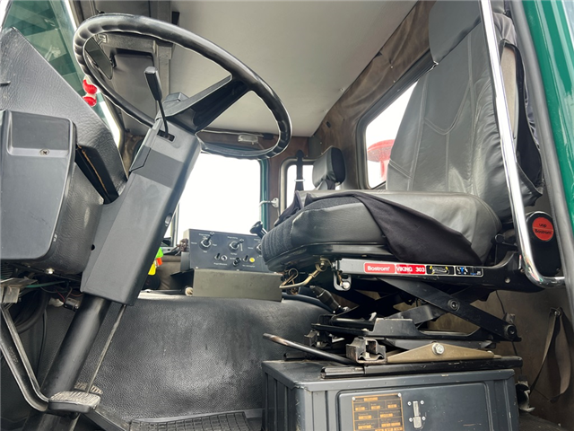 Scania Vabis 141 V8