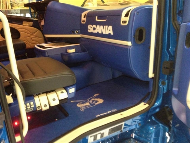 Scania R560 8x4*4 Hiab 266 kran pendel