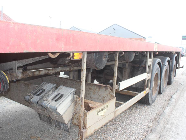 Broshuis 3 Ax  flat extension trailer.
